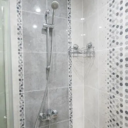 Linden Guest Daire *